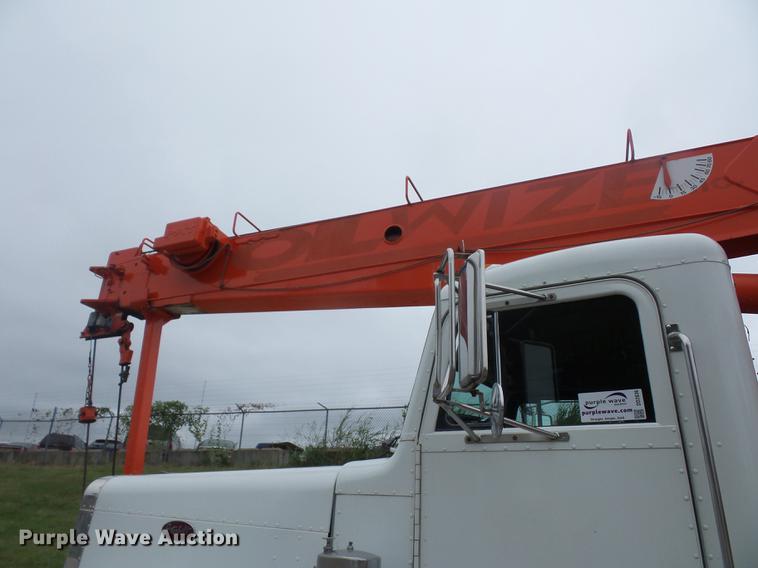 image for item DD2036 1993 Peterbilt 357 crane truck