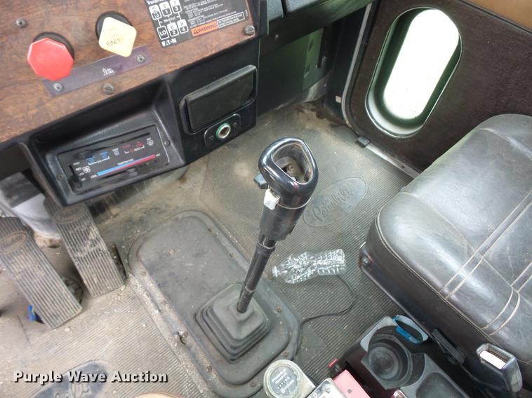 image for item DD2036 1993 Peterbilt 357 crane truck