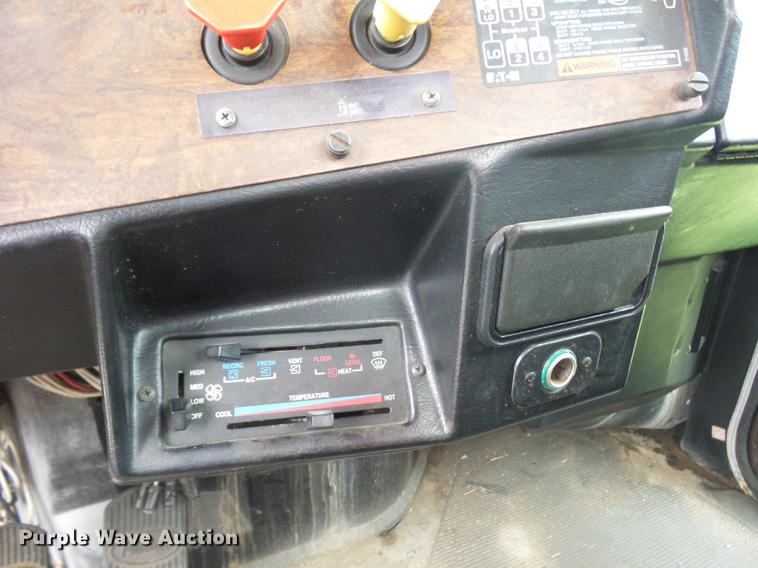 image for item DD2036 1993 Peterbilt 357 crane truck