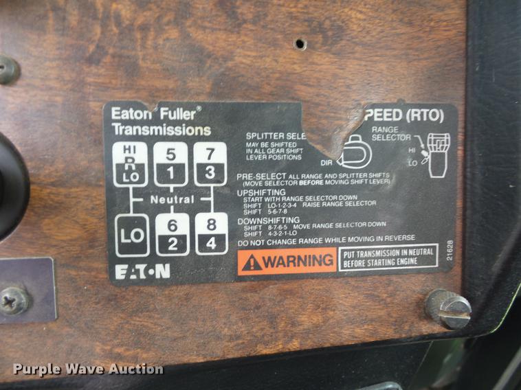 image for item DD2036 1993 Peterbilt 357 crane truck