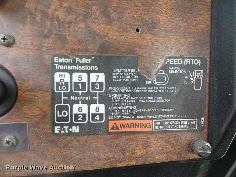 image for item DD2036 1993 Peterbilt 357 crane truck