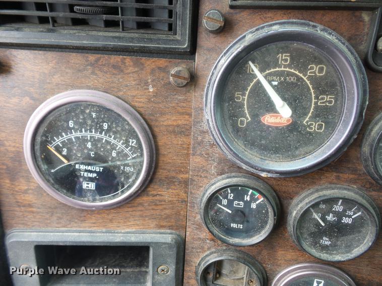 image for item DD2036 1993 Peterbilt 357 crane truck