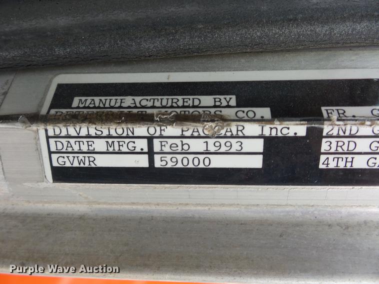 image for item DD2036 1993 Peterbilt 357 crane truck