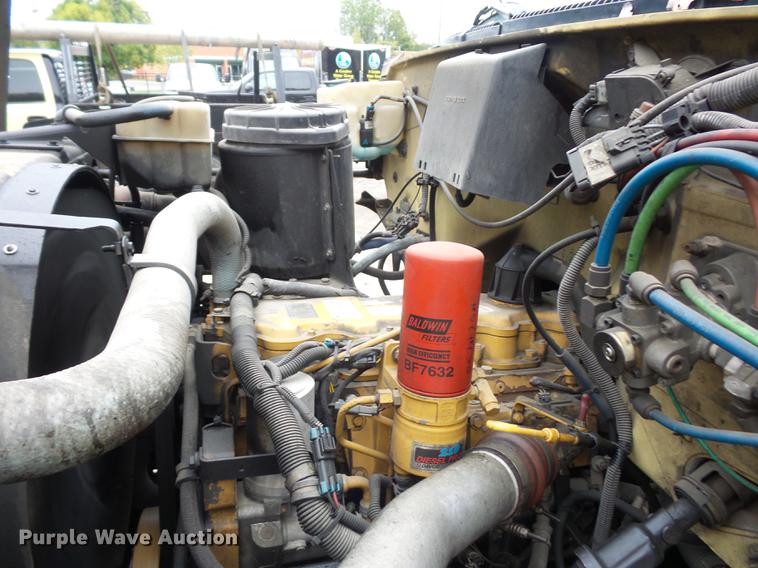 image for item DD2043 2002 GMC 7500 vacuum truck