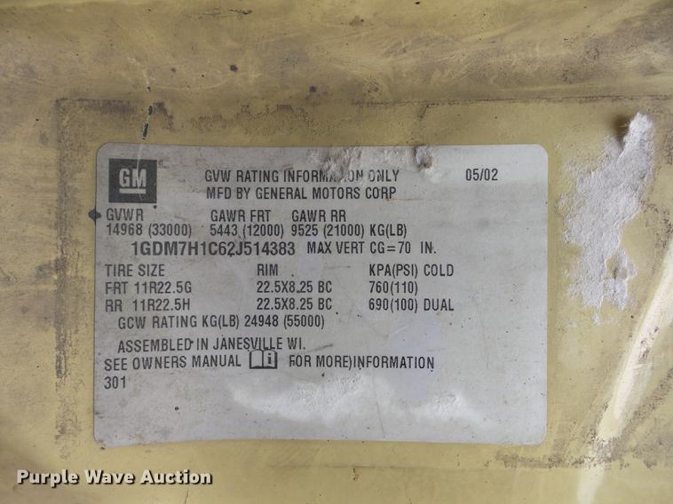 image for item DD2043 2002 GMC 7500 vacuum truck