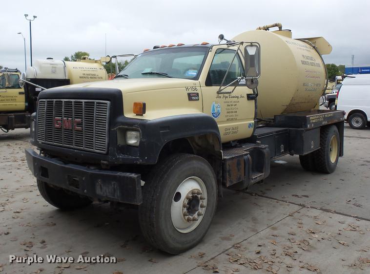 image for item DD2048 1998 GMC C7500 vacuum truck