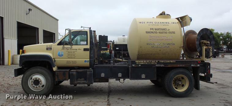 image for item DD2048 1998 GMC C7500 vacuum truck