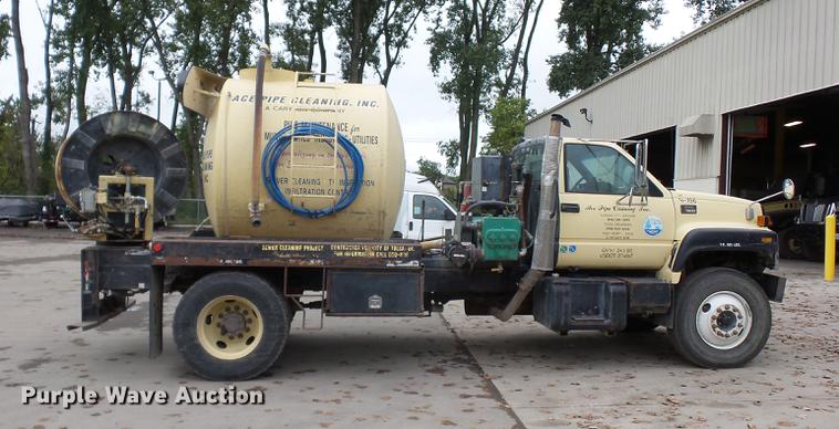 image for item DD2048 1998 GMC C7500 vacuum truck