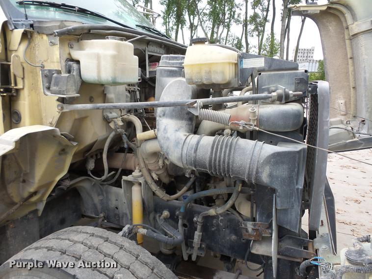 image for item DD2048 1998 GMC C7500 vacuum truck