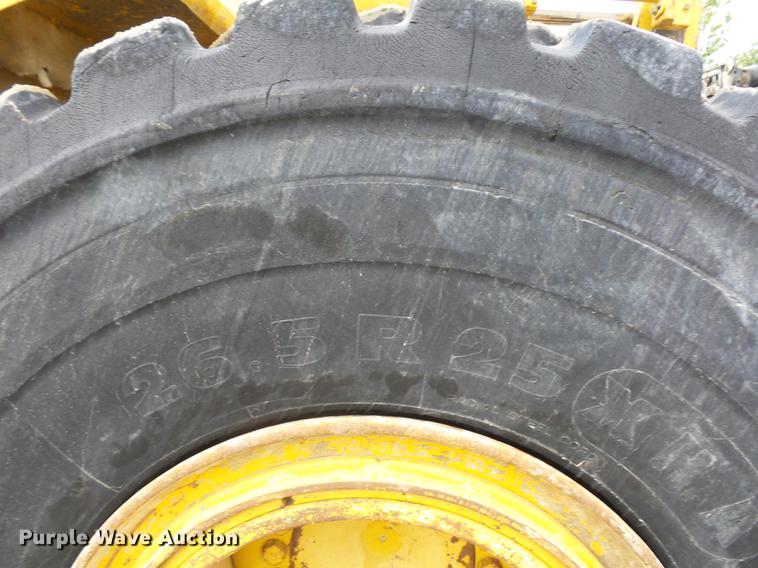 image for item DD2058 1998 Caterpillar 966F wheel loader