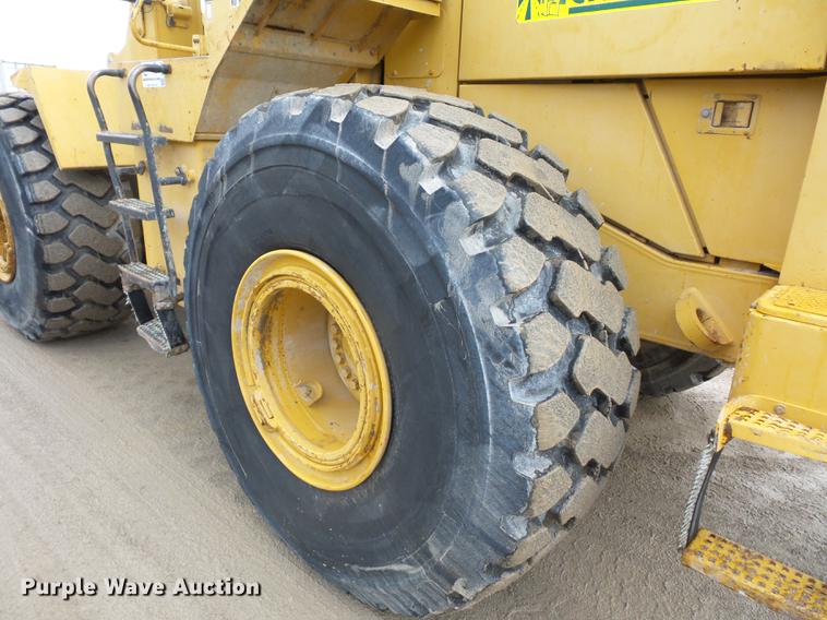 image for item DD2058 1998 Caterpillar 966F wheel loader
