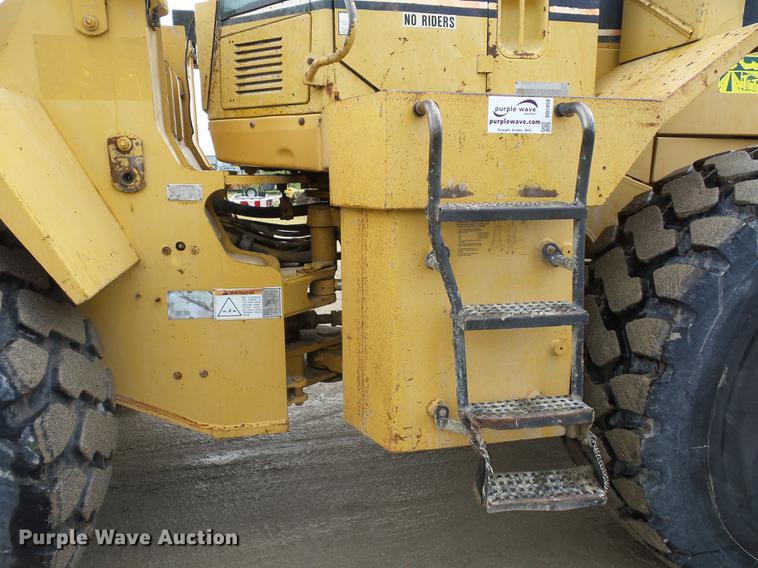 image for item DD2058 1998 Caterpillar 966F wheel loader