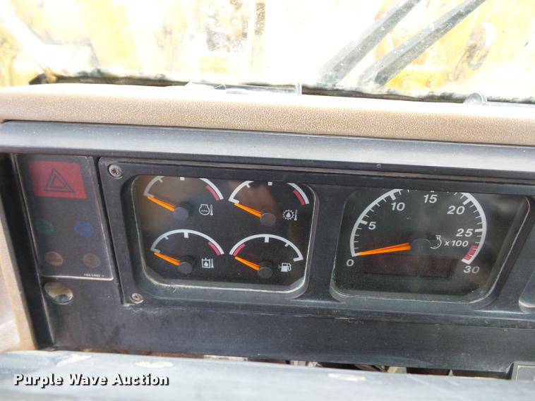 image for item DD2058 1998 Caterpillar 966F wheel loader