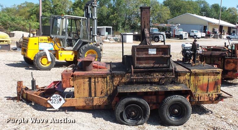 image for item DD2073 Cleasby tar pot kettle