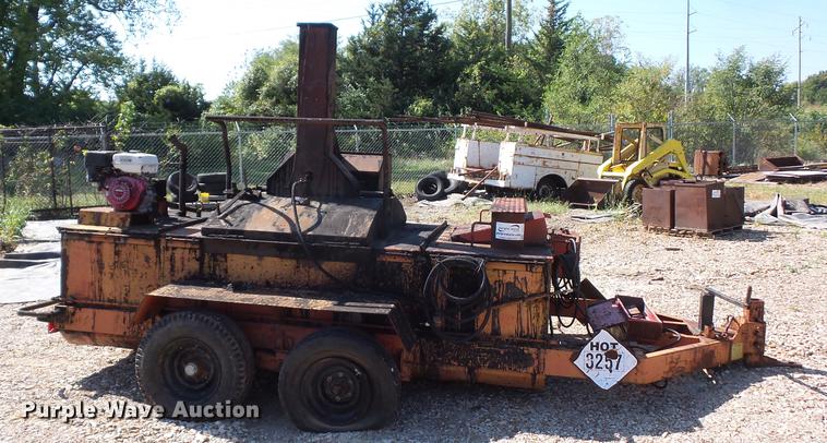 image for item DD2073 Cleasby tar pot kettle