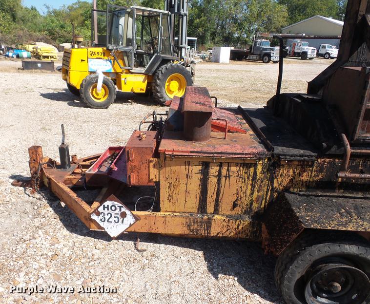 image for item DD2073 Cleasby tar pot kettle