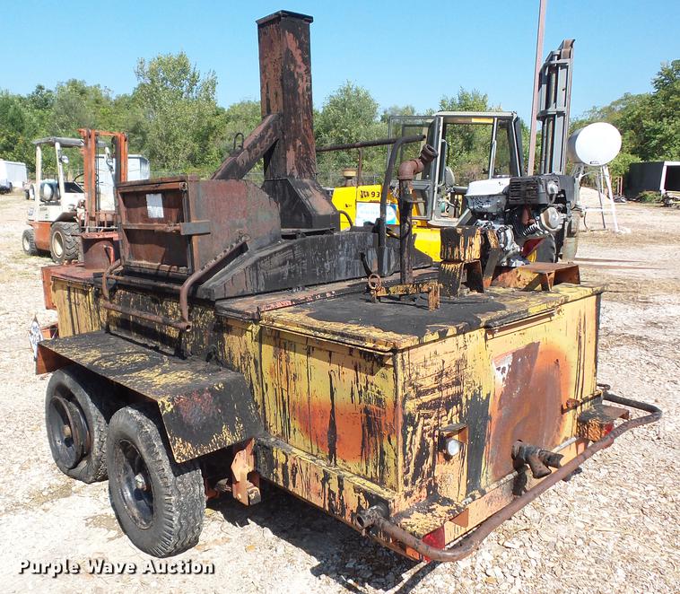 image for item DD2073 Cleasby tar pot kettle