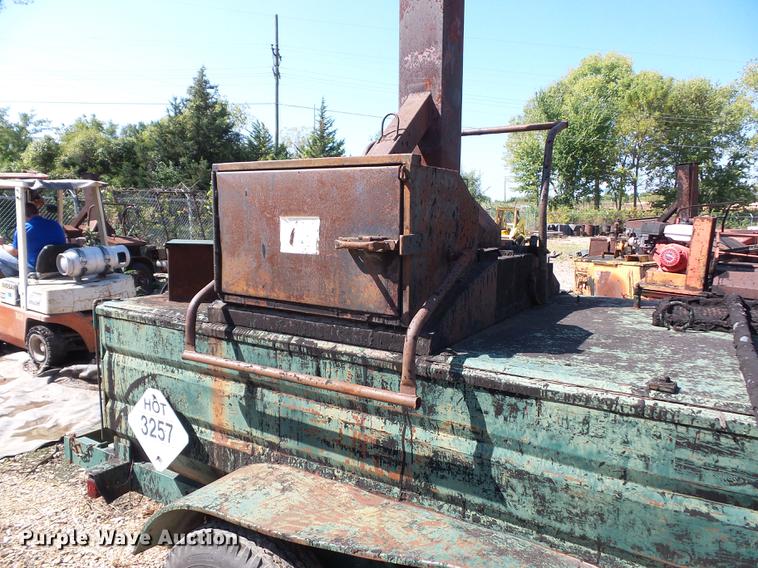 image for item DD2075 1999 Reeves tar pot kettle