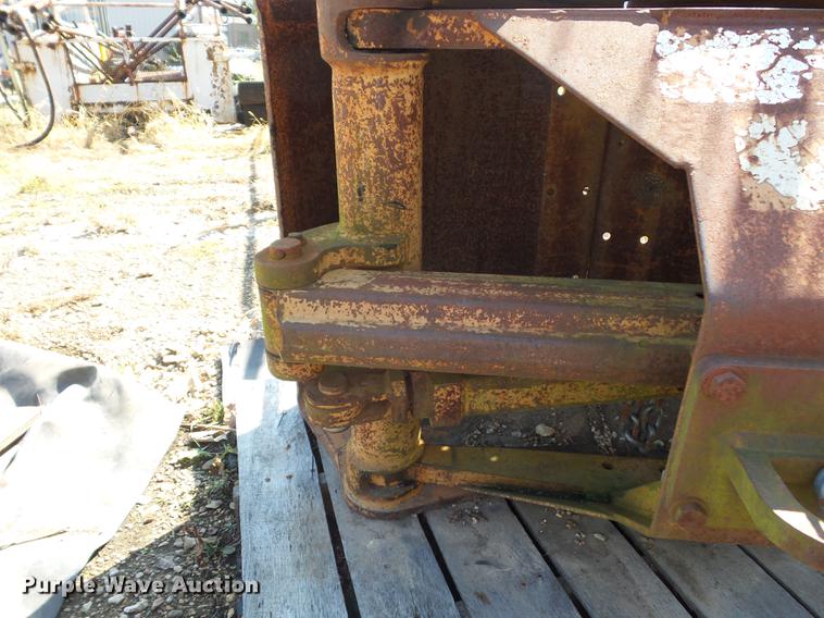 image for item DD2077 Clamshell bucket