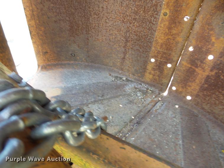 image for item DD2077 Clamshell bucket