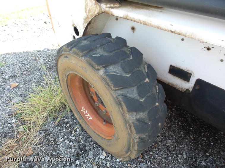 image for item DD2111 1998 Bobcat 763 skid steer