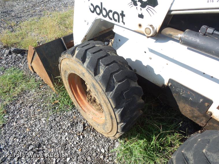 image for item DD2111 1998 Bobcat 763 skid steer