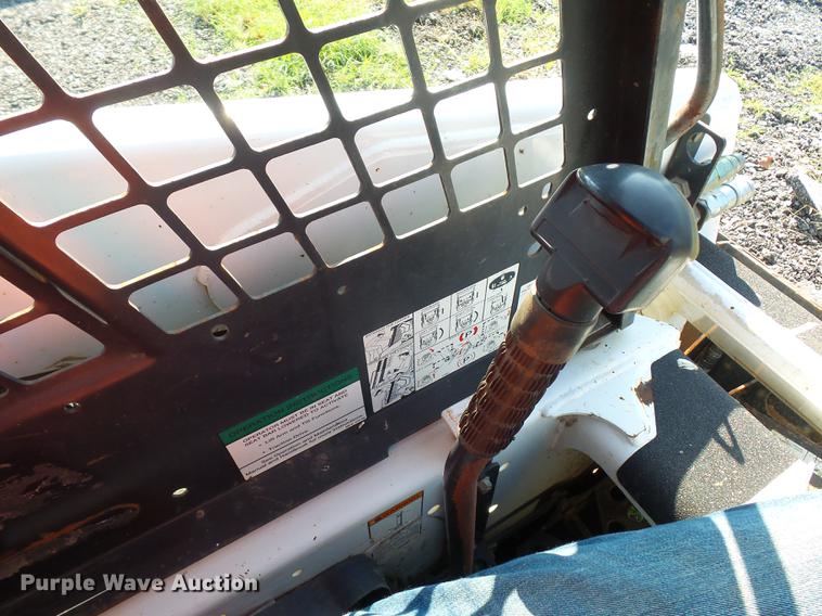 image for item DD2111 1998 Bobcat 763 skid steer