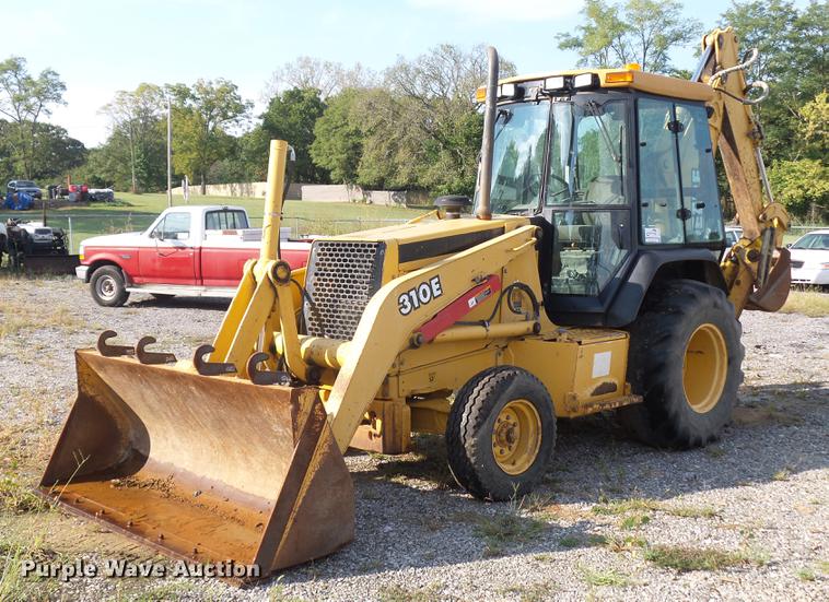 image for item DD2118 1997 John Deere 310E backhoe