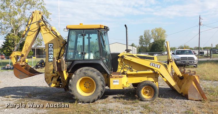 image for item DD2118 1997 John Deere 310E backhoe