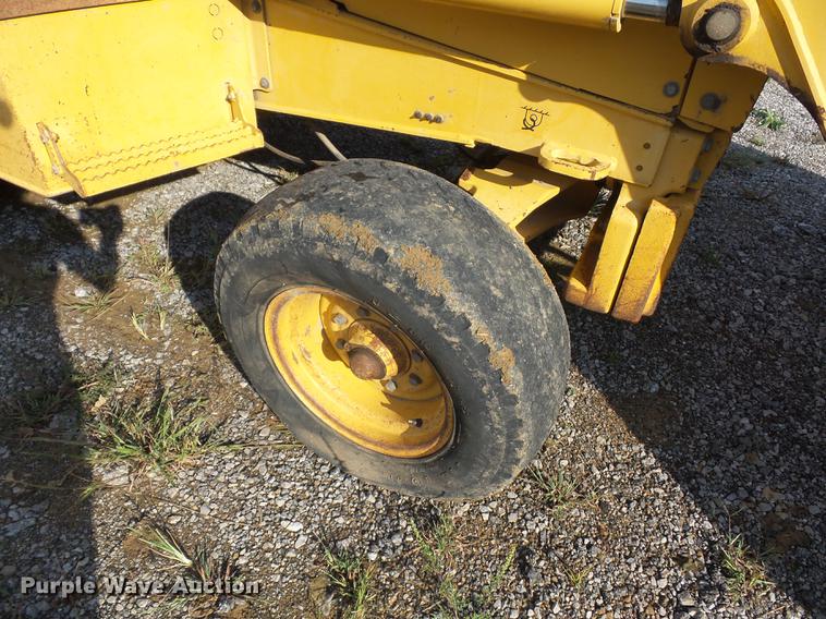 image for item DD2118 1997 John Deere 310E backhoe