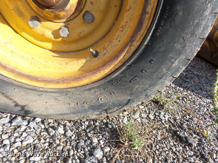 image for item DD2118 1997 John Deere 310E backhoe