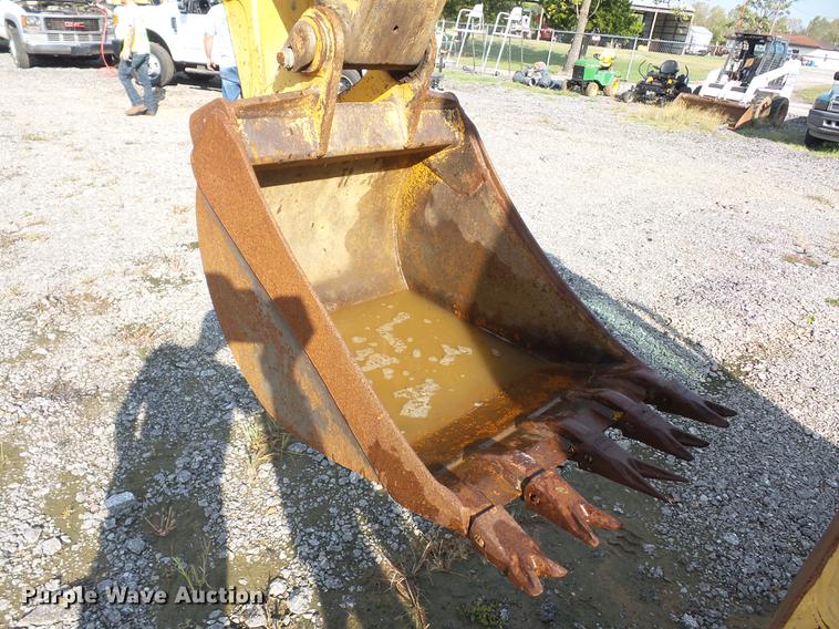 image for item DD2118 1997 John Deere 310E backhoe