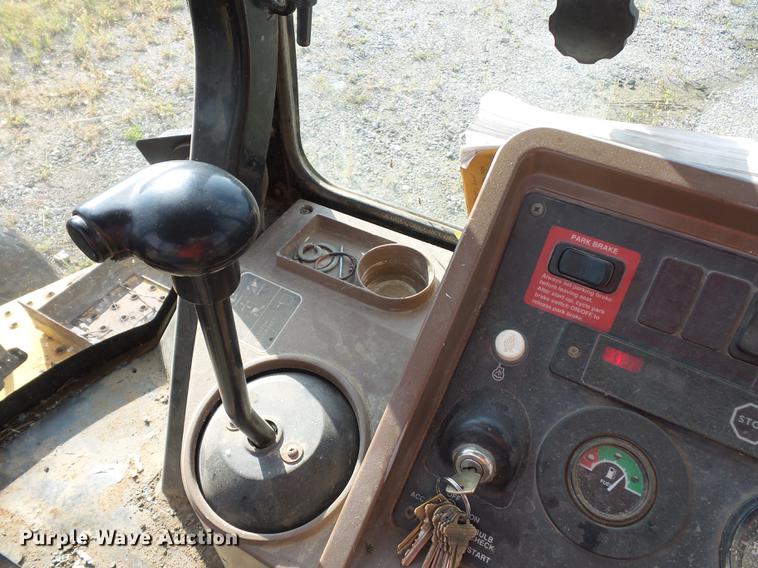 image for item DD2118 1997 John Deere 310E backhoe