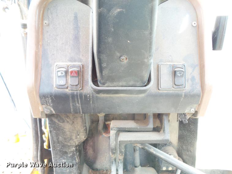 image for item DD2118 1997 John Deere 310E backhoe