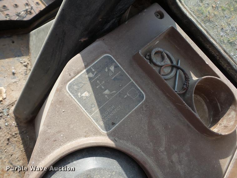 image for item DD2118 1997 John Deere 310E backhoe