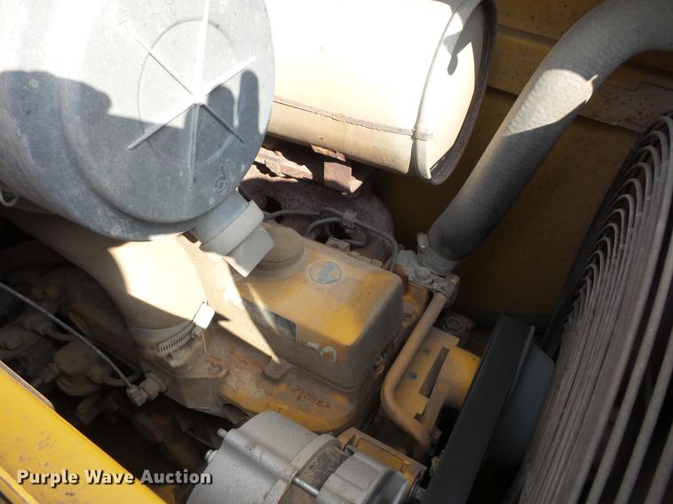 image for item DD2118 1997 John Deere 310E backhoe