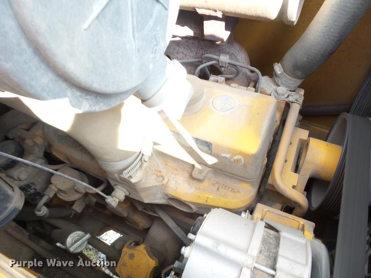 image for item DD2118 1997 John Deere 310E backhoe