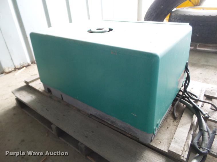 image for item DH9465 Onan CMM 7000 generator