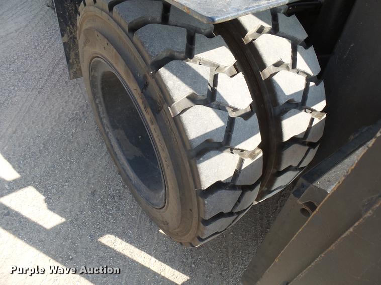 image for item DH9720 1997 Toyota forklift