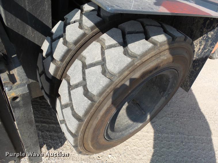 image for item DH9720 1997 Toyota forklift