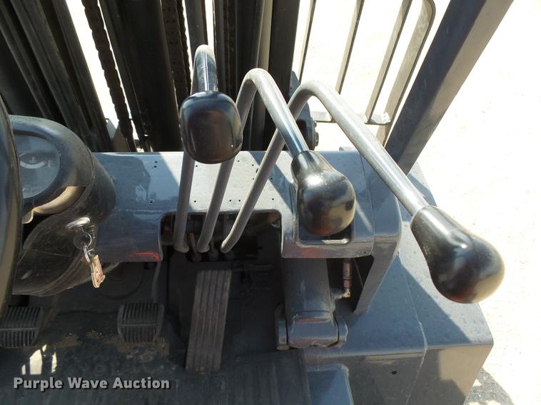 image for item DH9720 1997 Toyota forklift