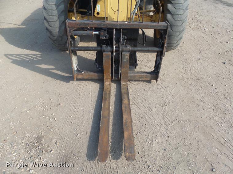 image for item DH9721 2003 Caterpillar TH350B telehandler