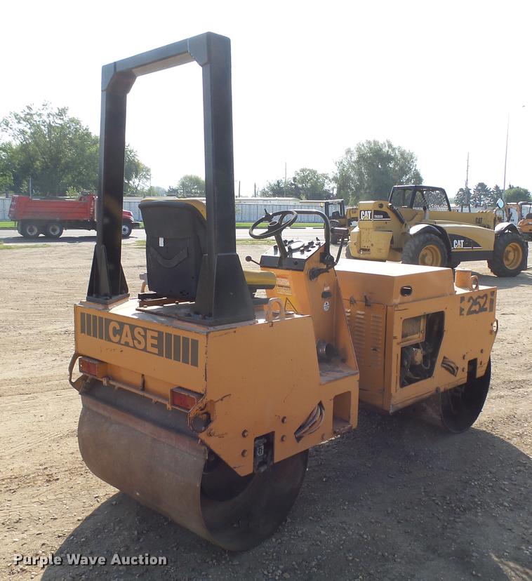 image for item DH9722 Case W252 double drum roller