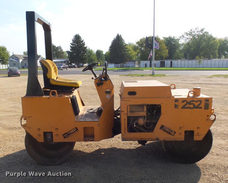 image for item DH9722 Case W252 double drum roller