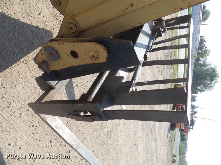 image for item DH9723 1999 Caterpillar TH63 telehandler