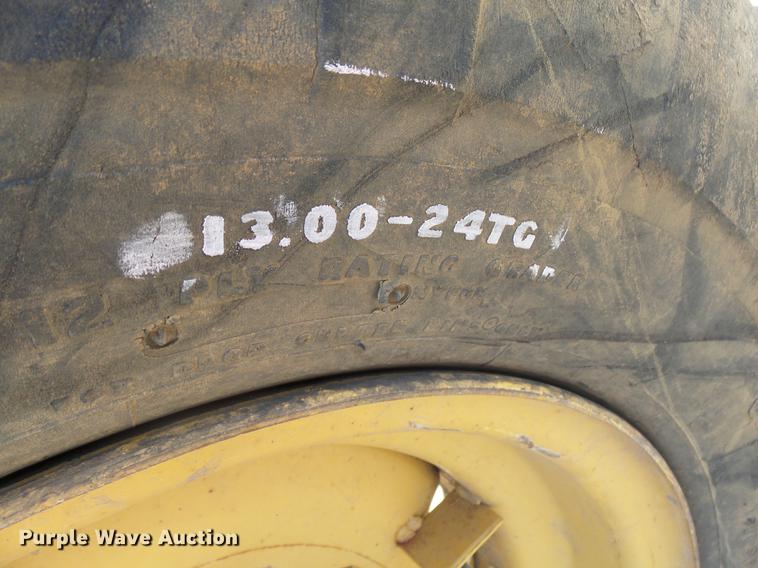 image for item DH9723 1999 Caterpillar TH63 telehandler