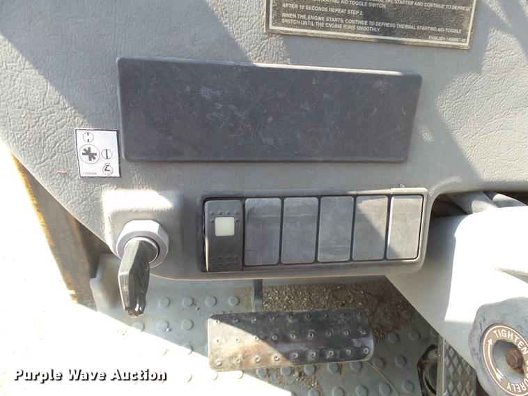 image for item DH9723 1999 Caterpillar TH63 telehandler