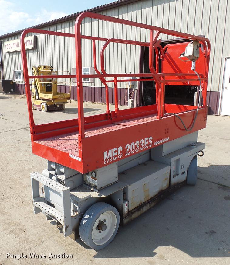 image for item DH9724 1998 Mec 2033ES scissor lift