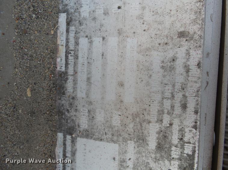 image for item DH9724 1998 Mec 2033ES scissor lift