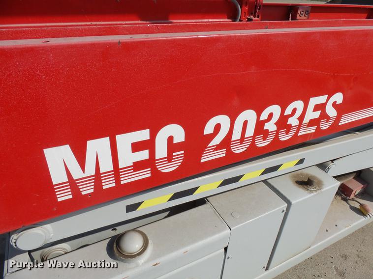image for item DH9724 1998 Mec 2033ES scissor lift